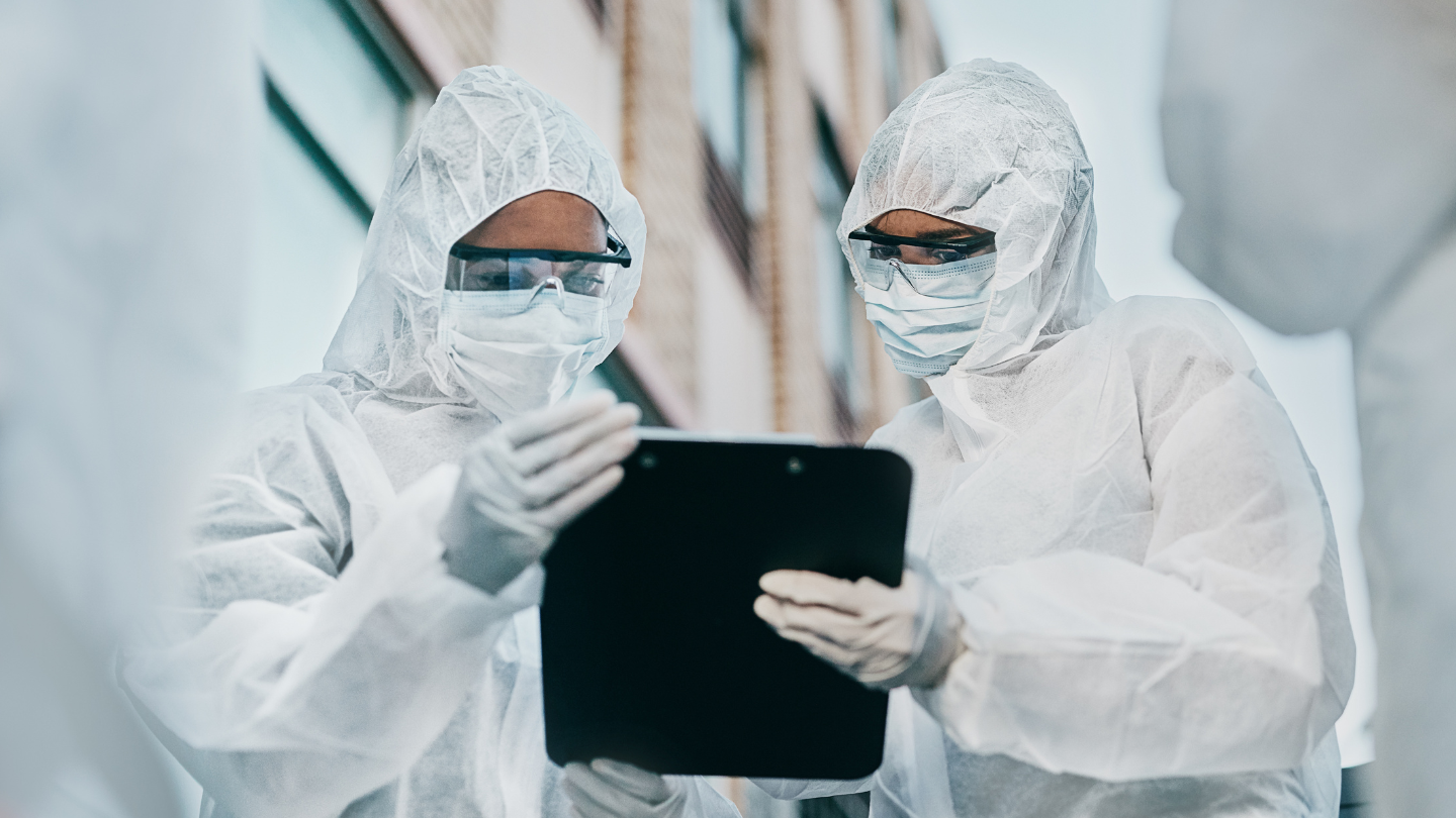 Éradiquer les menaces invisibles : la mission des technicien·ne·s en décontamination microbiologique